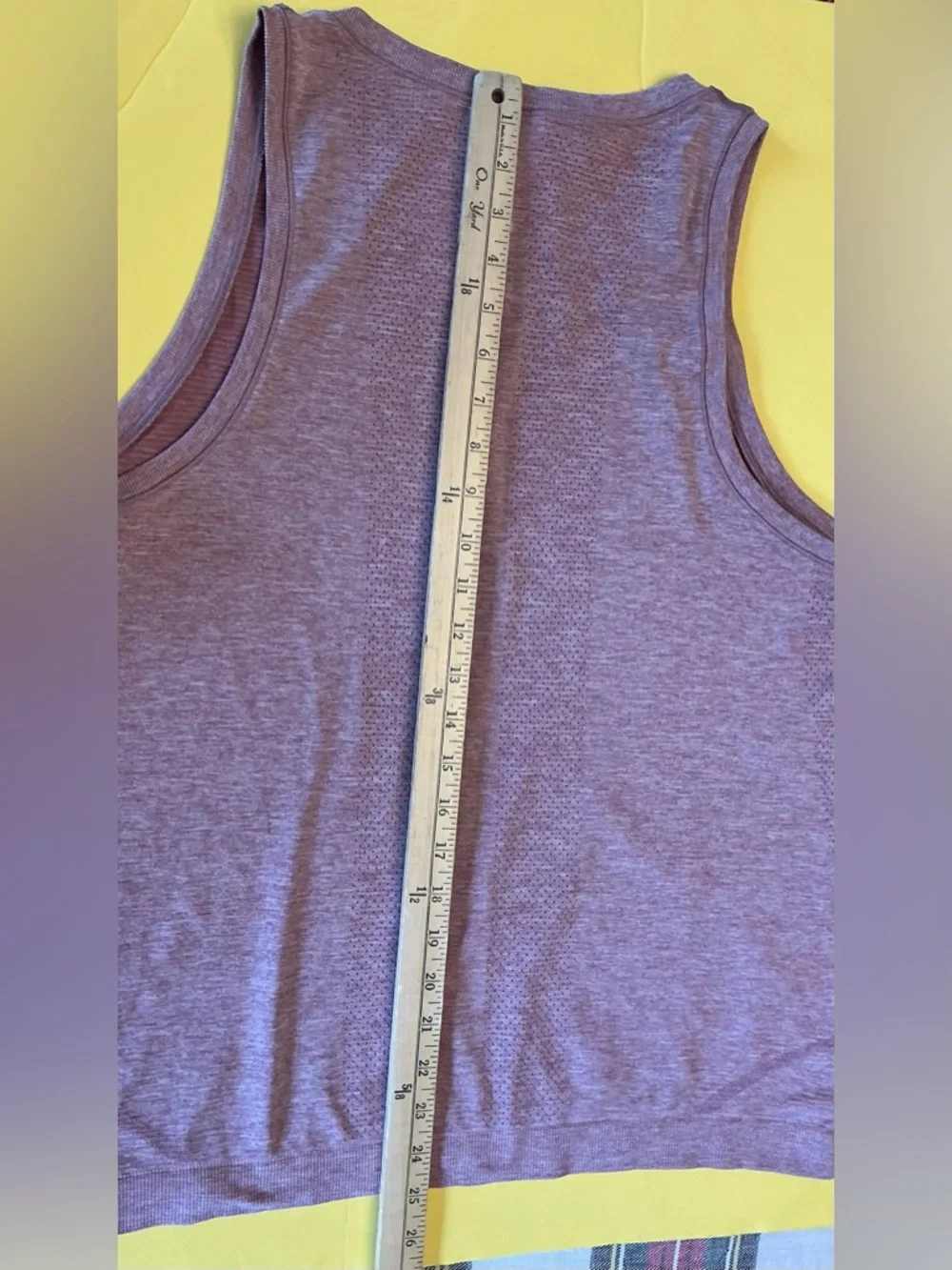 Lululemon Swiftly Relaxed Fit Tank Top in Cherry Tint sz 12